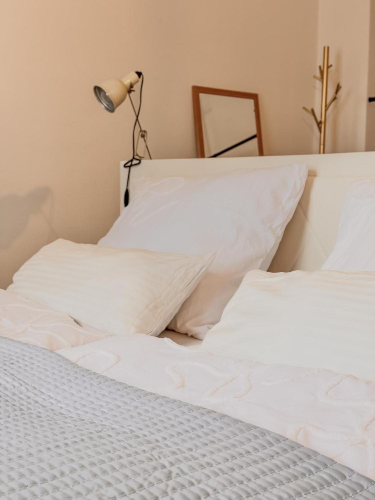 01 Bedroom In Mitte-Up To 5 People-Private Free Parking Berlino Esterno foto